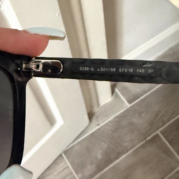 CHANEL Quilted Black Sunglasses - Picture 5 of 5